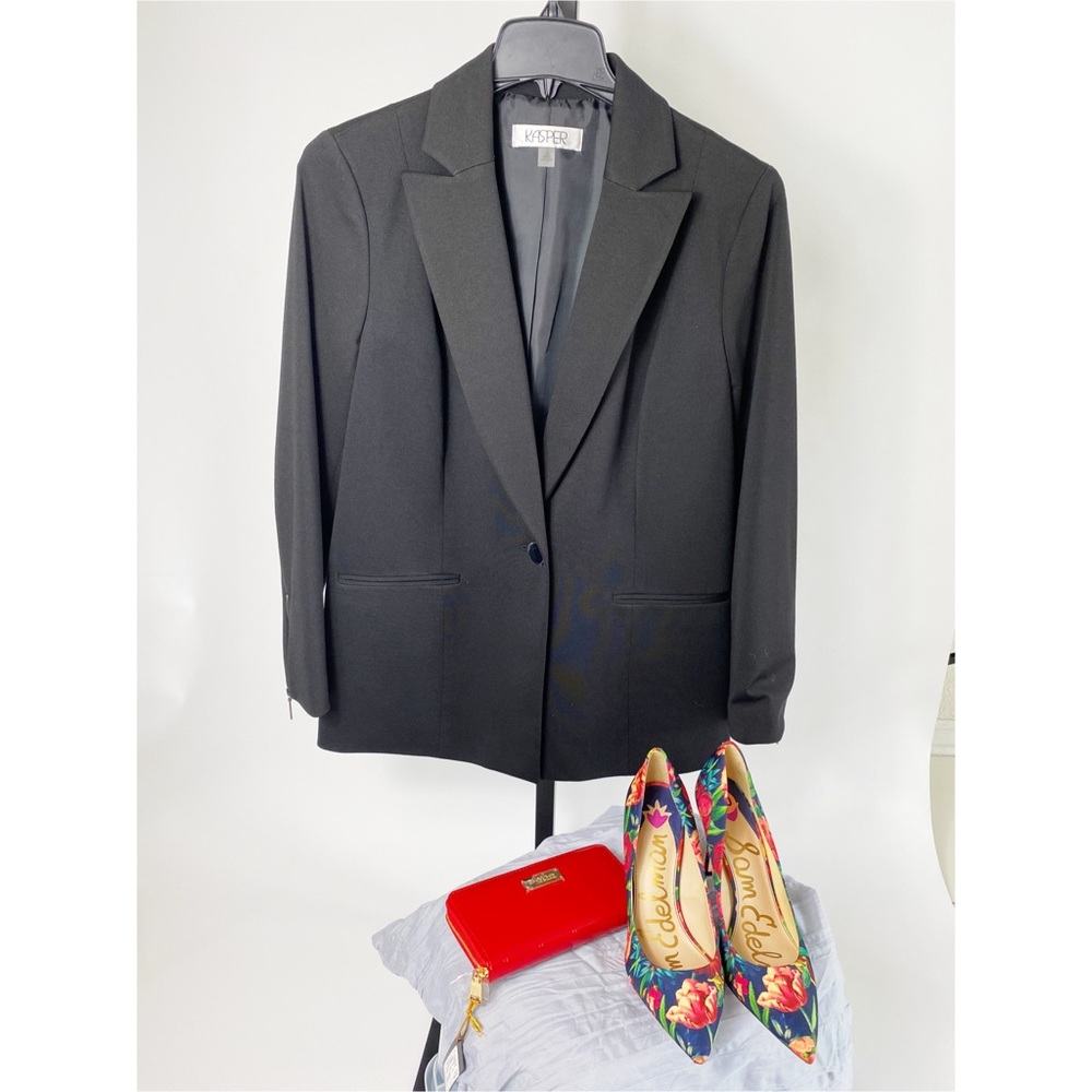 NWT- Kasper Black Blazer w/ zipper on sleeve-SZ 10